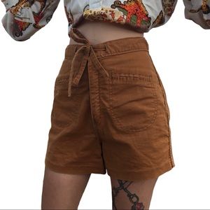 1970’s high waisted khaki/brown shorts
